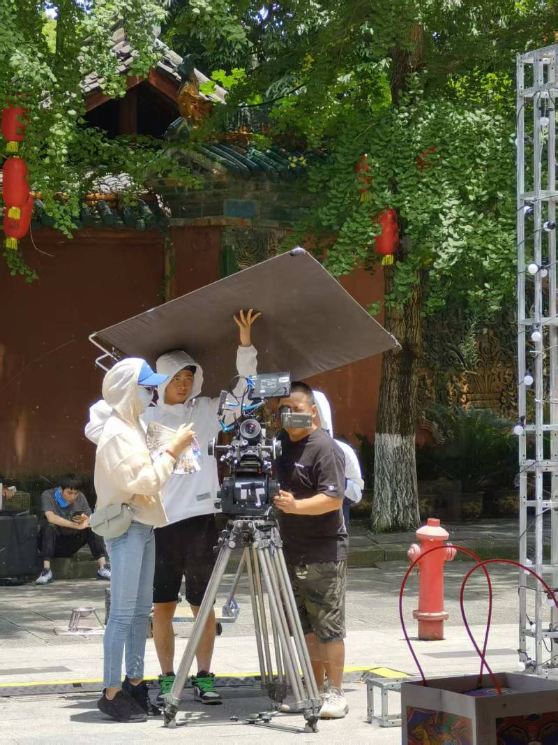 新华区TVC拍摄公司：资深团队坐镇，打造现象级广告作品的幕后推手
